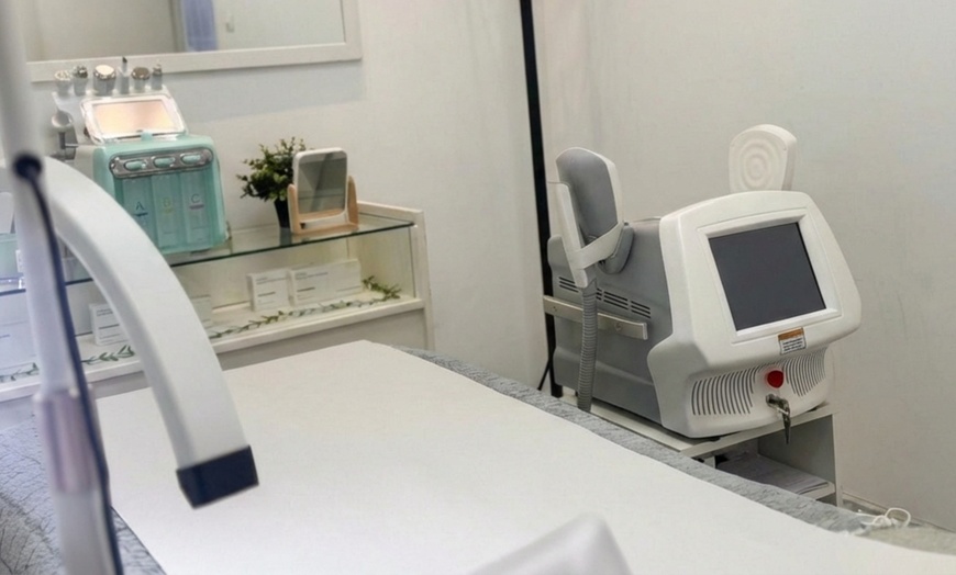 Image 4: 2 a 6 sesiones de tratamiento efecto remodelante y push-up Body Sculpt