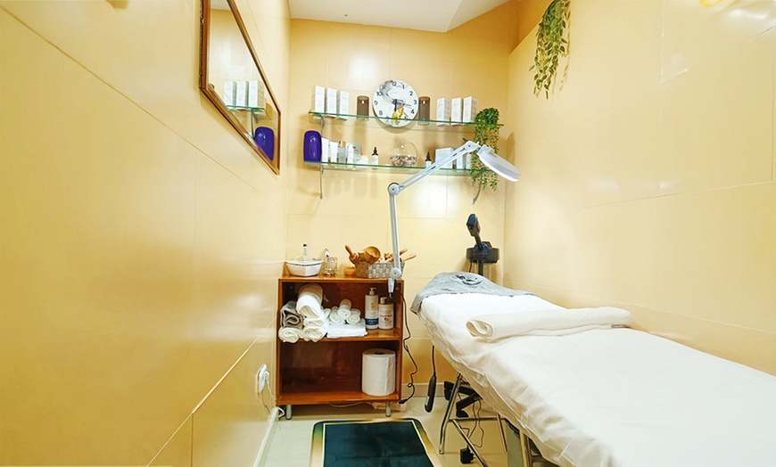 Image 2: 2, 4 o 6 sesiones de tratamiento de levantamiento de glúteos