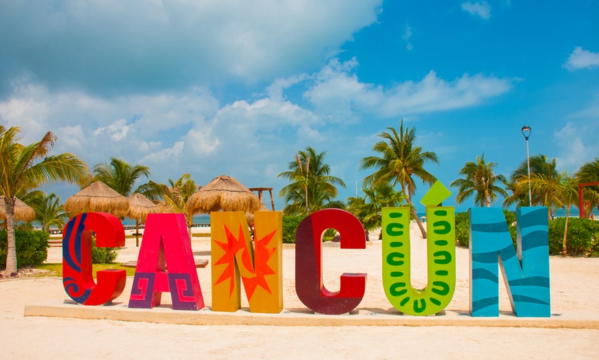 Image 2: ✈ 4- or 6-Day Cancun All-Inclusive Vacation w/ Air – Weekender Breaks