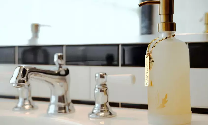 Exclusive Deal: Cozy Stay at Tapoco Lodge Resort