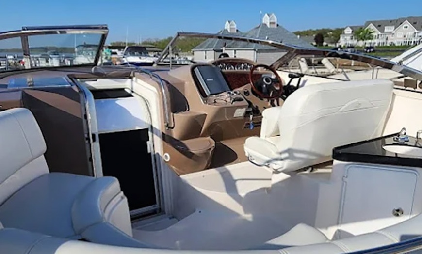 Image 4: Private 40-Foot Yacht Rental for 2, 3, or 4 Hours for Up to 12 People 