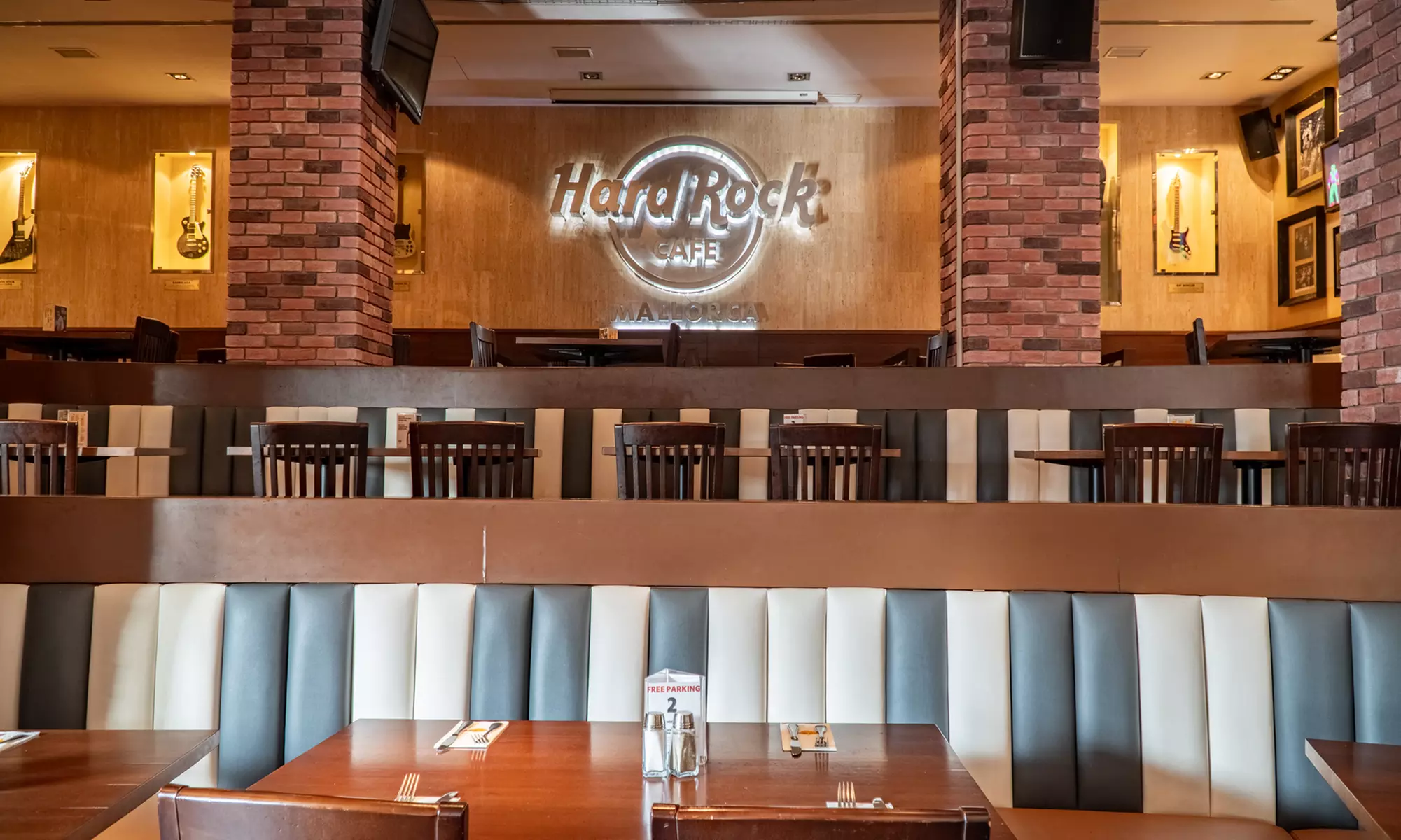 3 menús a elegir para 2 o 4 personas en Hard Rock Cafe Mallorca