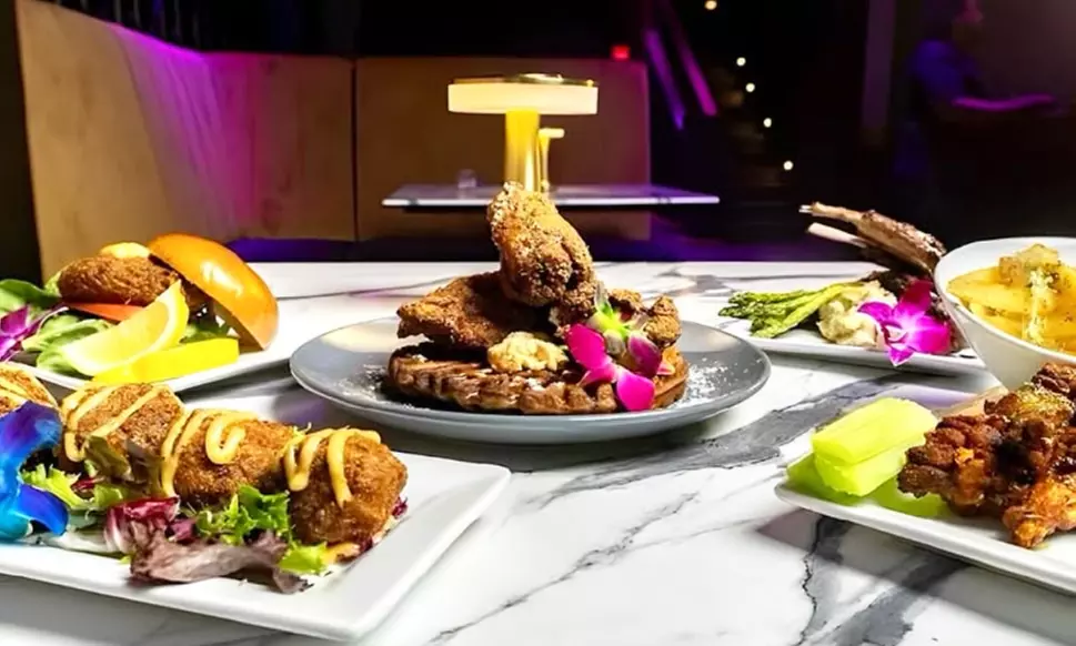 $50, $100, or $150 Dining Credit, Dinner/Brunch for 2 or 4 w/Cocktails