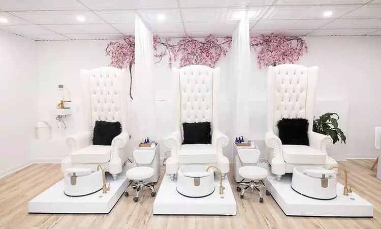 Luxury Spa Mani Pedi & Therapeutic Upgrades