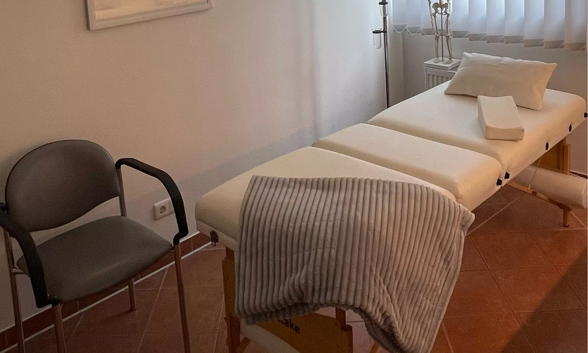 30/60 Min. therapeutische Rücken- & Kopf Aromaöl-Massage für 1 Person