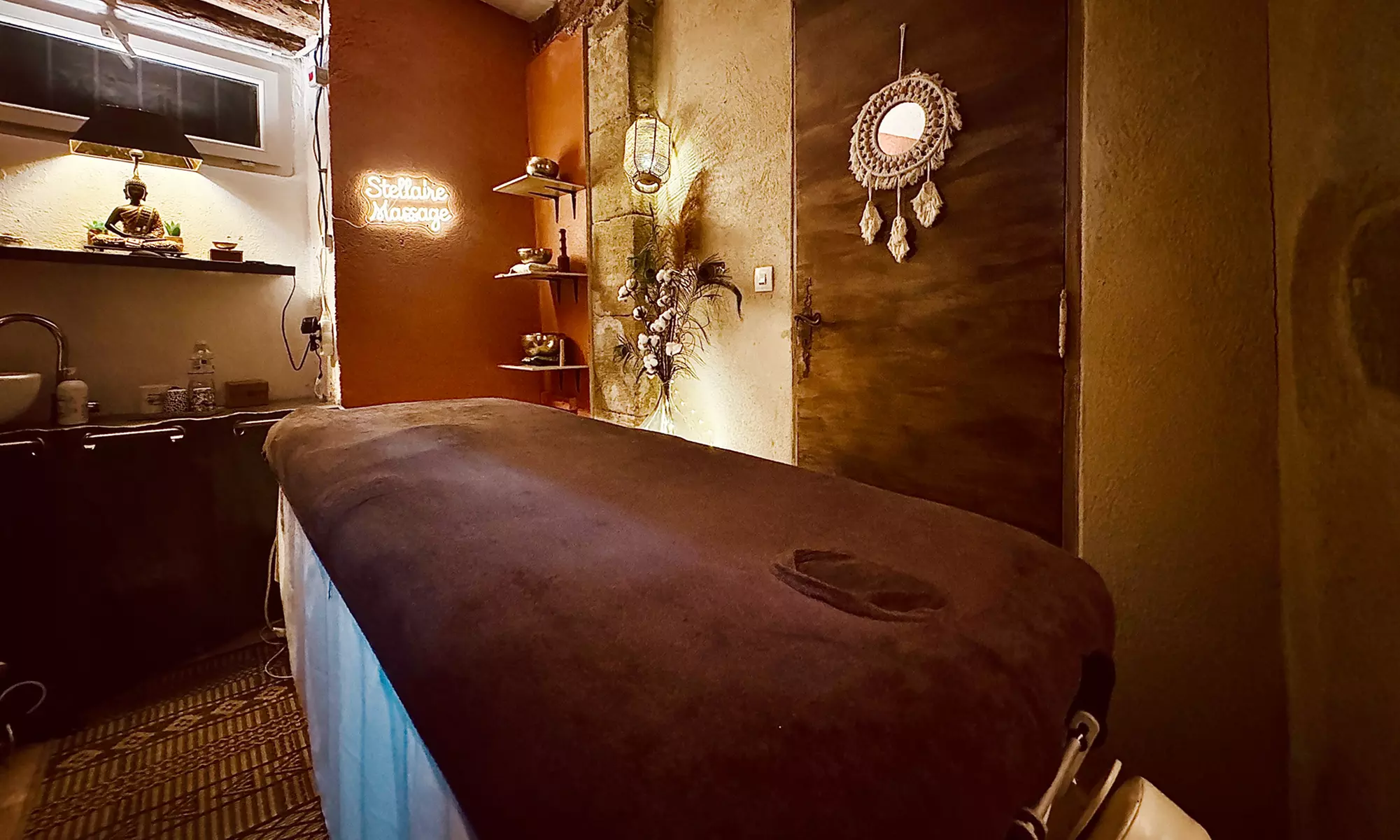 Détente profonde : modelage signature de 60 ou 90 min ou massage découverte de 30 min (jusqu'à 36% de remise) - Primary Image