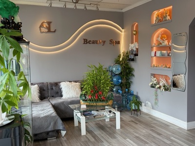 One 60-Min Relax and Rejuvenate Head & Scalp Therapy with Hair Wash, Herbal Soak, & Neck and Shoulder Massage - Tina's Facial Spa 2