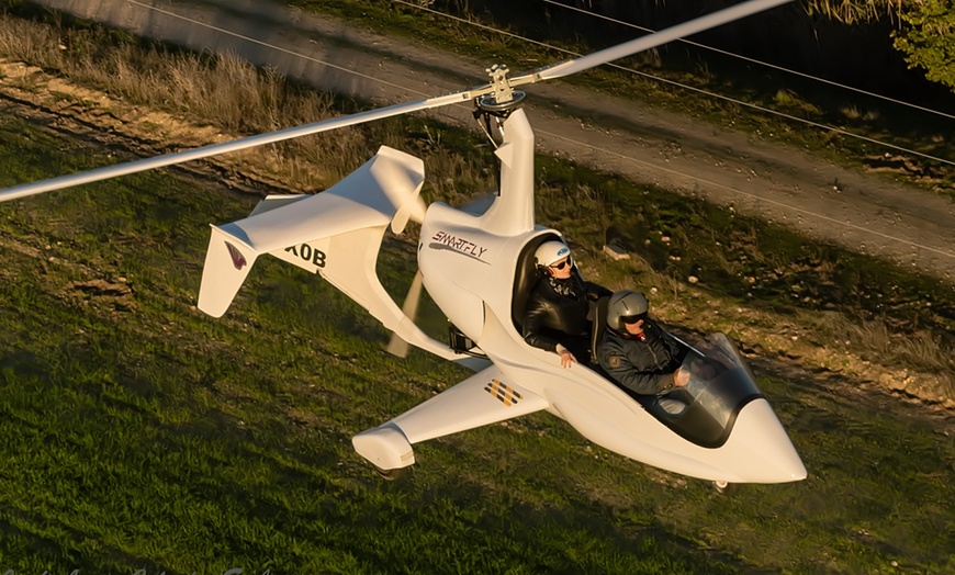 Image 8: Bautismo de vuelo: autogiro para 1 o 2 personas con duración a elegir 