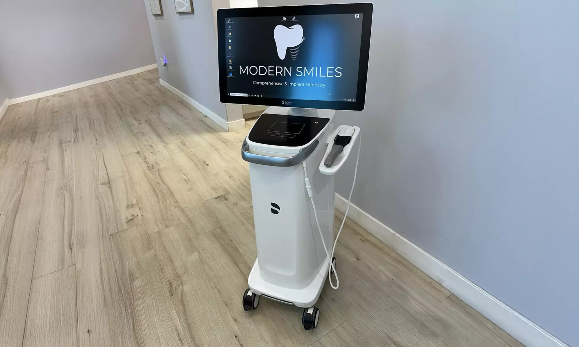 Get a Dental Exam, No Prep Veneer or Dental Implant Consultation