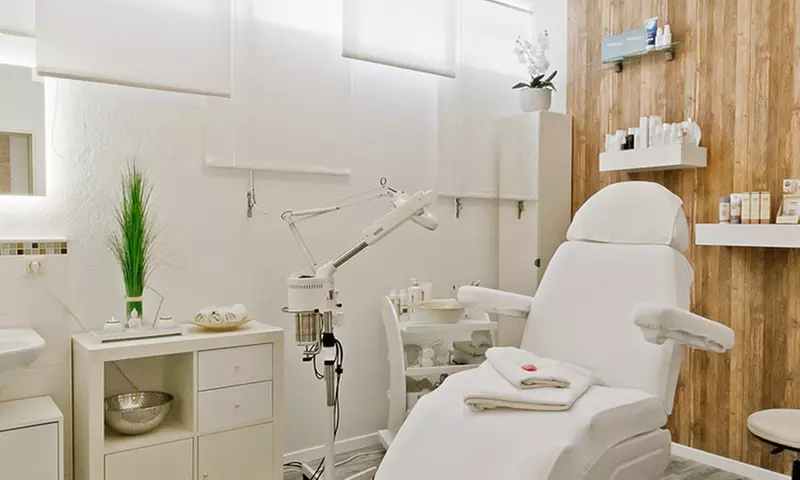 Klassische oder ayurvedische Gesichts-/Ganzkörper-Massage für 1 Person