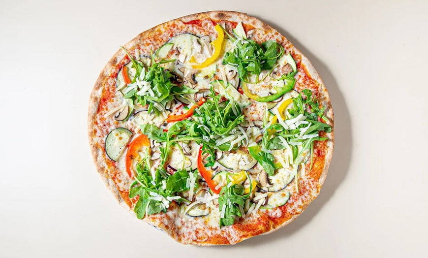 Image 5: Pizza oder Pasta nach Wahl inkl. Insalata Mista für bis zu 4 Personen