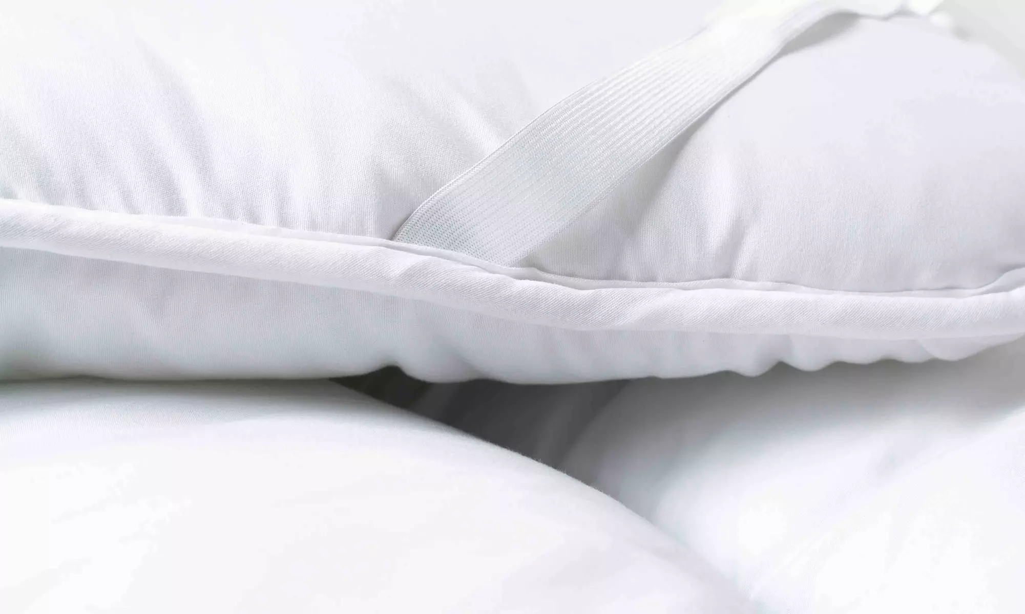 Sobrecolchón de microfibra Nuage, proporciona un confort extra suave y afelpado al colchón, Sampur - Second Medium