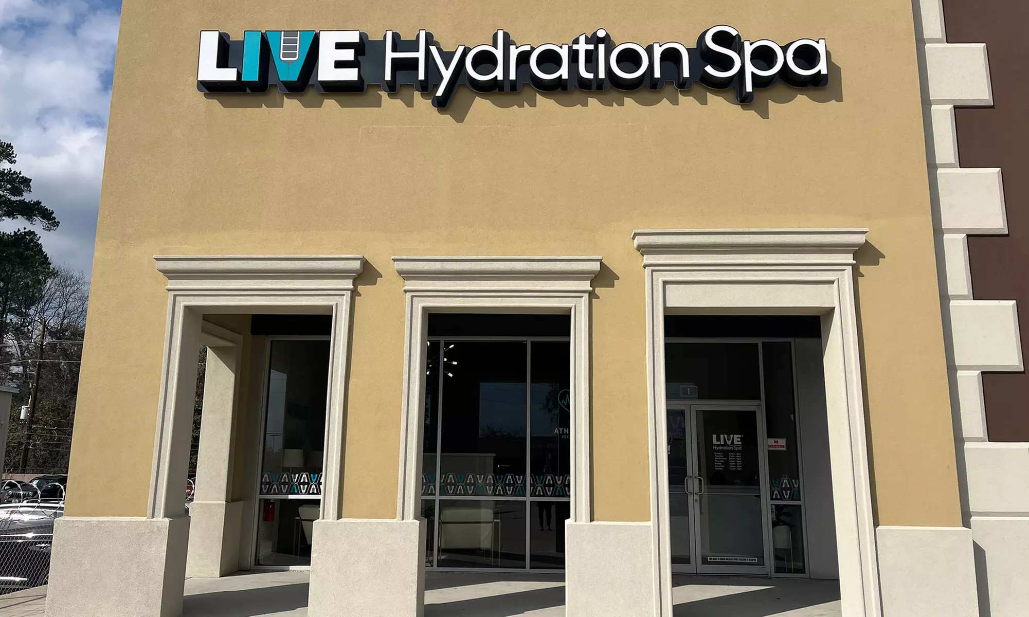 Five Vitamin B12 or Lipolean Injections at Live Hydration Spa 1488 (Up to 26% Off) - Primary Image