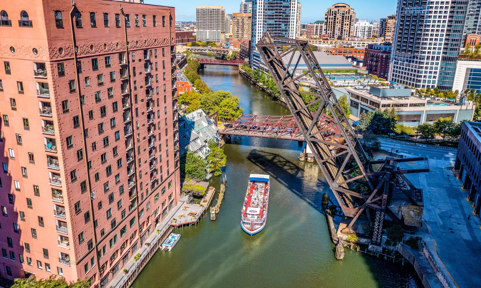 Skyline Sightseeing - Architecture Boat Tour and Lake Cruise Tickets