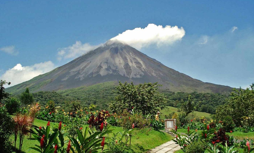 Image 1: ✈ 6-Nt Costa Rica Volcano & Beach Vacation w/ Optional Air & Car