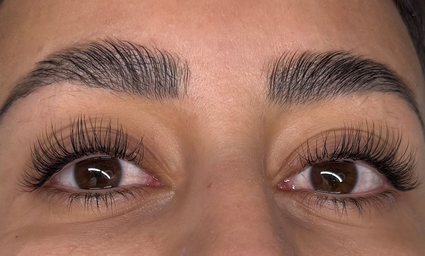 Image 7: Extensiones de pestañas "Ipanema" con opción a 1 o 2 rellenos