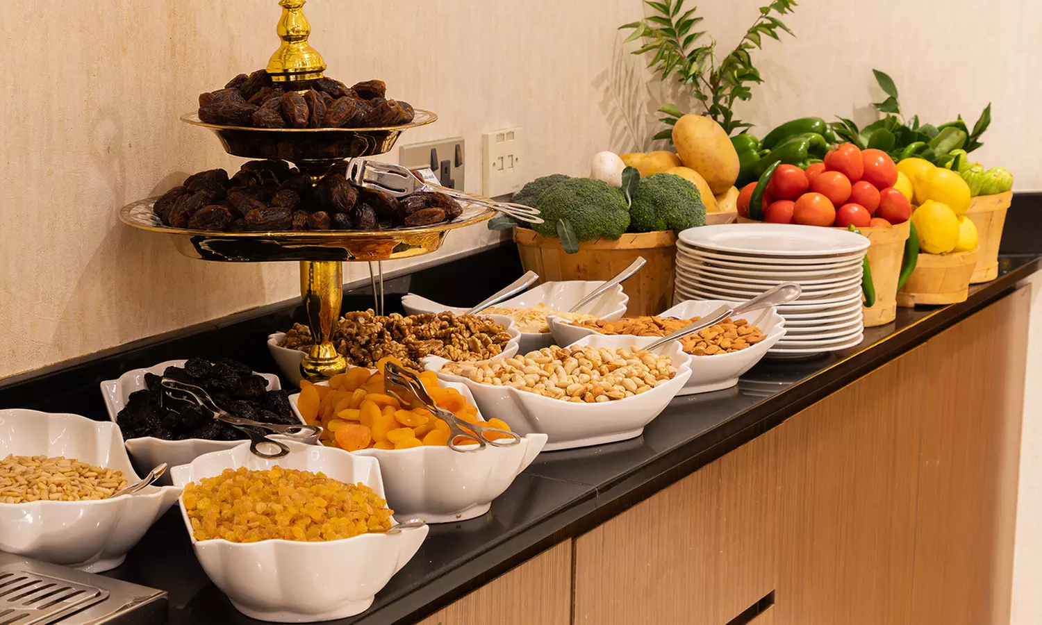 Premium Iftar Buffet with Bottomless Ramadan Beverages