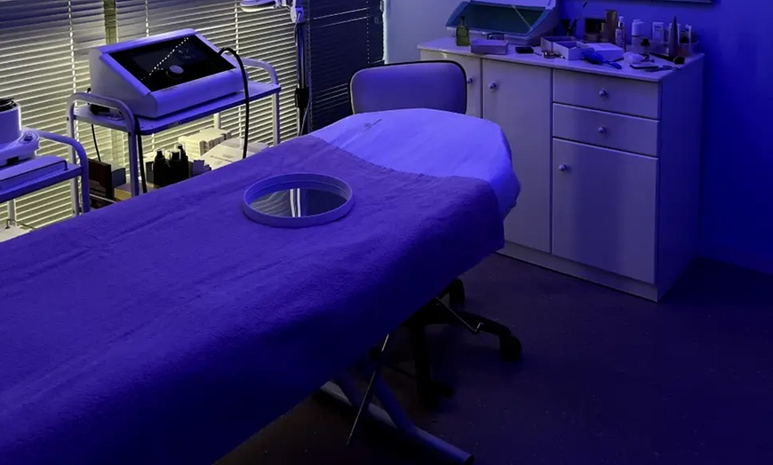 Image 3: Higiene facial con colágeno y diseño cejas