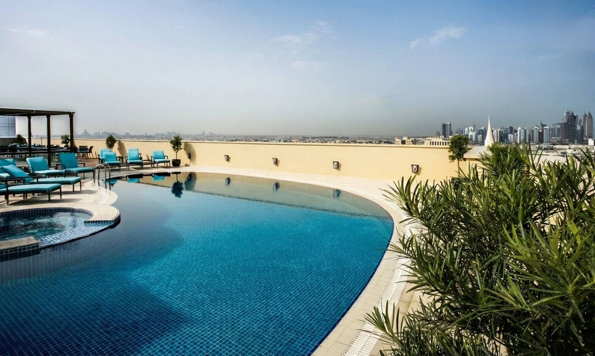 5* Dubai: 36 or 72-Hour Staycation with Breakfast & Facilities Access