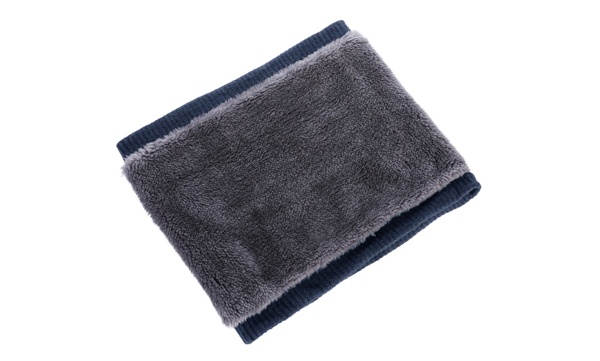 Image 14: Bufanda tipo braga con tejido suave y acanalado e interior afelpado