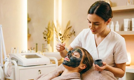 1 sesión de tratamiento facial Hollywood peeling con mascarilla de carbón activo y láser Q-Switched - Emigrando Estética 