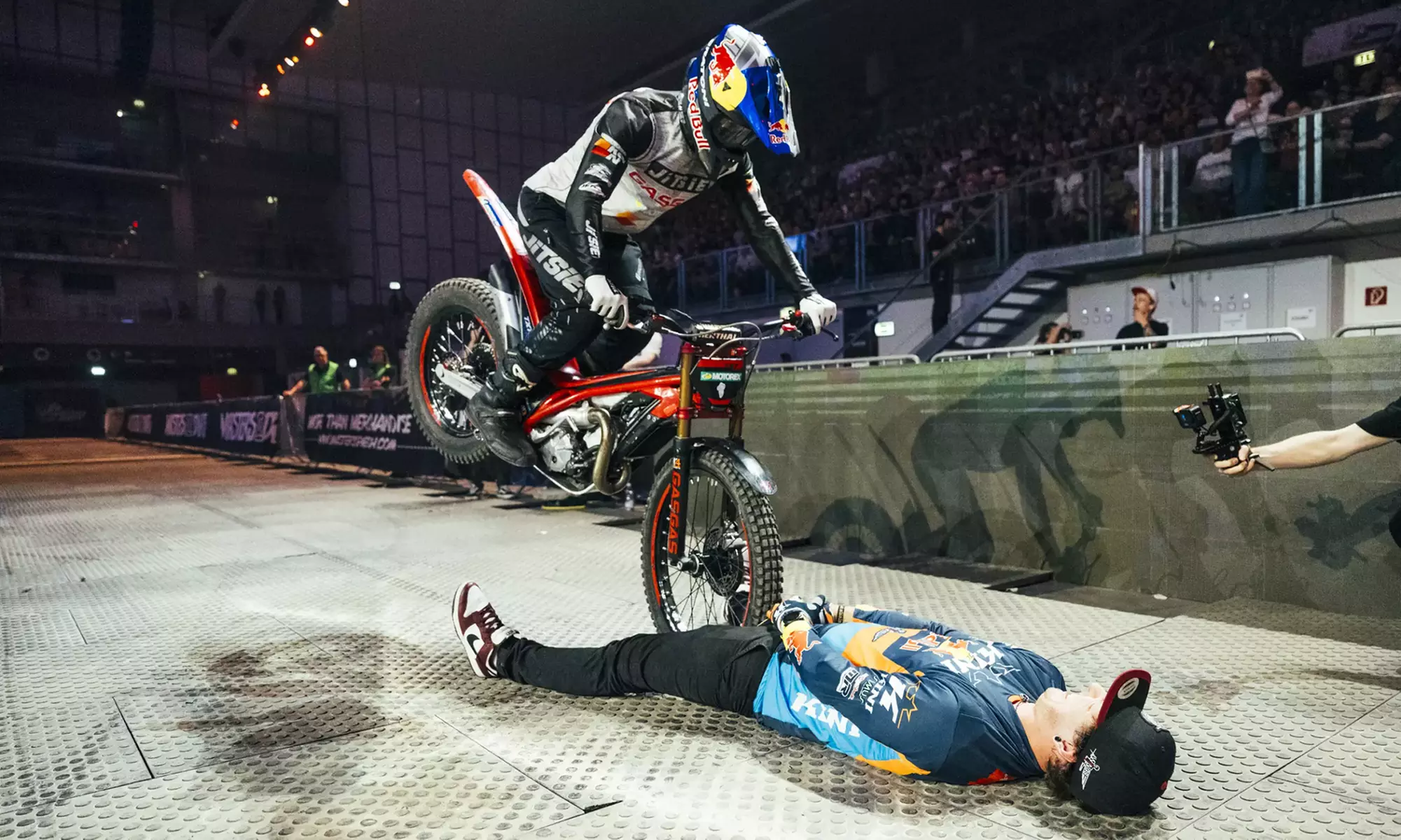 1 Ticket für Masters of Dirt am 04.04. um 13:30 oder 18:30 Uhr