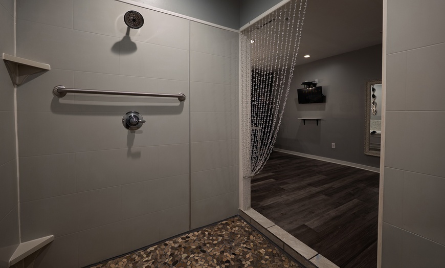Image 21: Private, In-Room Swimming Pools at Belamere Suites Hotel