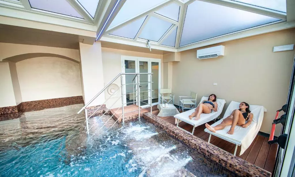 Italie, Imperia : 1 ou 2 nuits avec spa, dîner et location de vélos