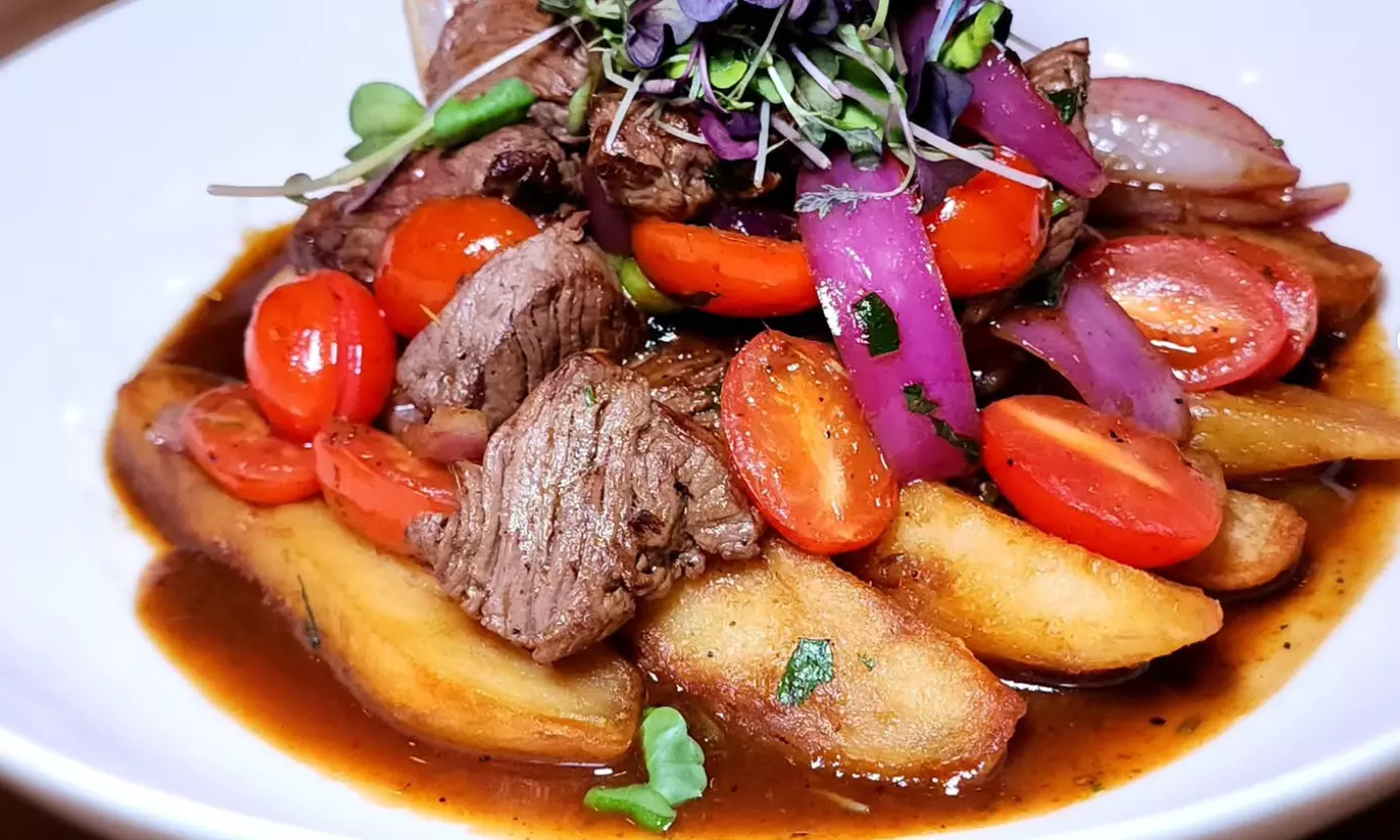 Dinner Deals for 1, 2, or 4—Cocktails Included!
