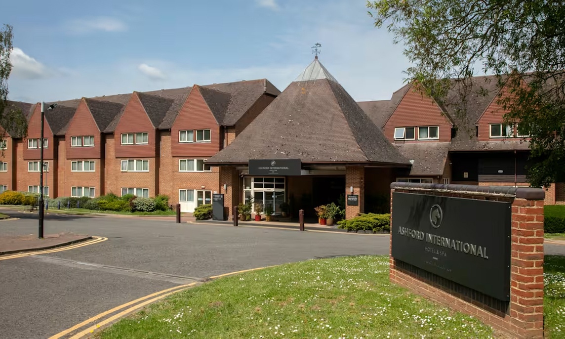 Kent: 4* Stay for 2 with Breakfast, Dinner & Discounted Spa Treatments