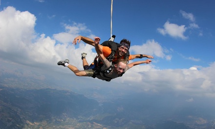 Saut en parachute en tandem pour 1 personne - Alpes Aviation Parachutisme