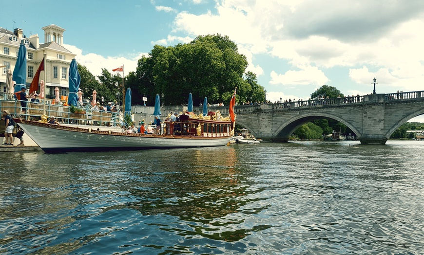 Image 16: One-Hour Boat Rental from Richmond Rowing Boat Hire