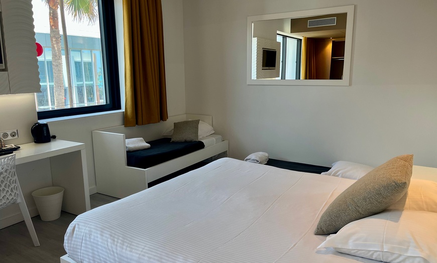 Image 19: COTE D'AZUR | Antibes - SoBlue Hotel 3* 