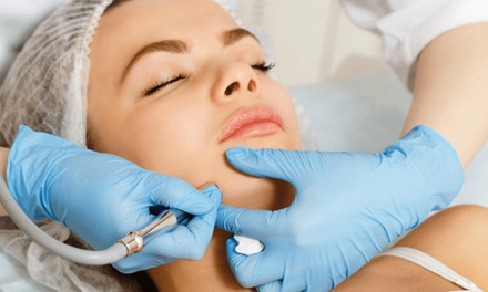 Rejuvenecimiento facial con biorrevitalización en rostro - Le Boost - Dermatología y Medicina Estética