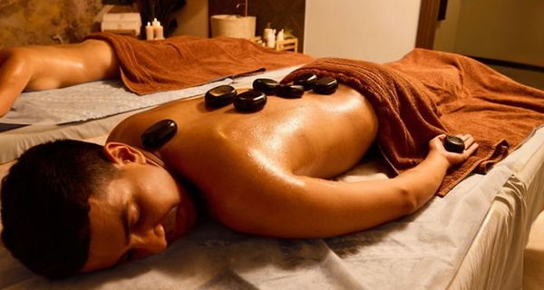 Masaż gorącymi kamieniami dla 1 osoby lub dla dwojga