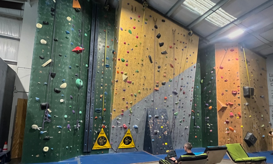 Image 2: Indoor Climbing Day Pass + Gear Rental for 2, 3, 4, 5 or 6 