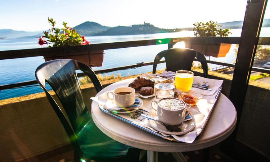 Image 6: Arona: camera doppia con colazione per 2 all'Hotel Concorde Arona