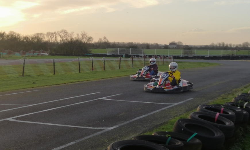 Image 3: 1 session de 10 min de karting