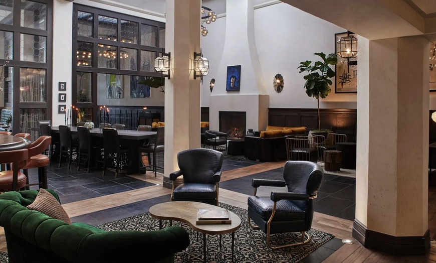 Image 5: Spacious 4* Hotel in Downtown Los Angeles