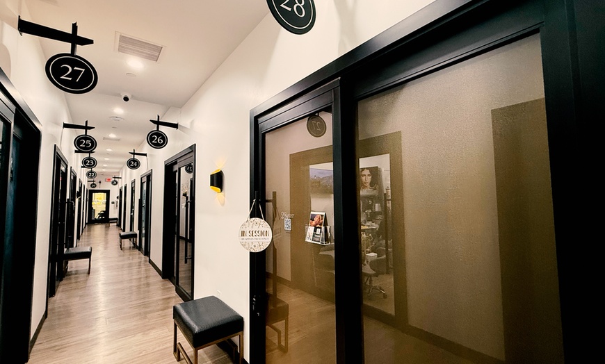 Image 4: Relaxation Bundle: 60-Min Massage+ Signature Facial+ Aromatherapy/More