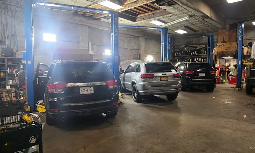 Image 3: Up to 28% Off Expert Oil Changes for Longer Engine Life