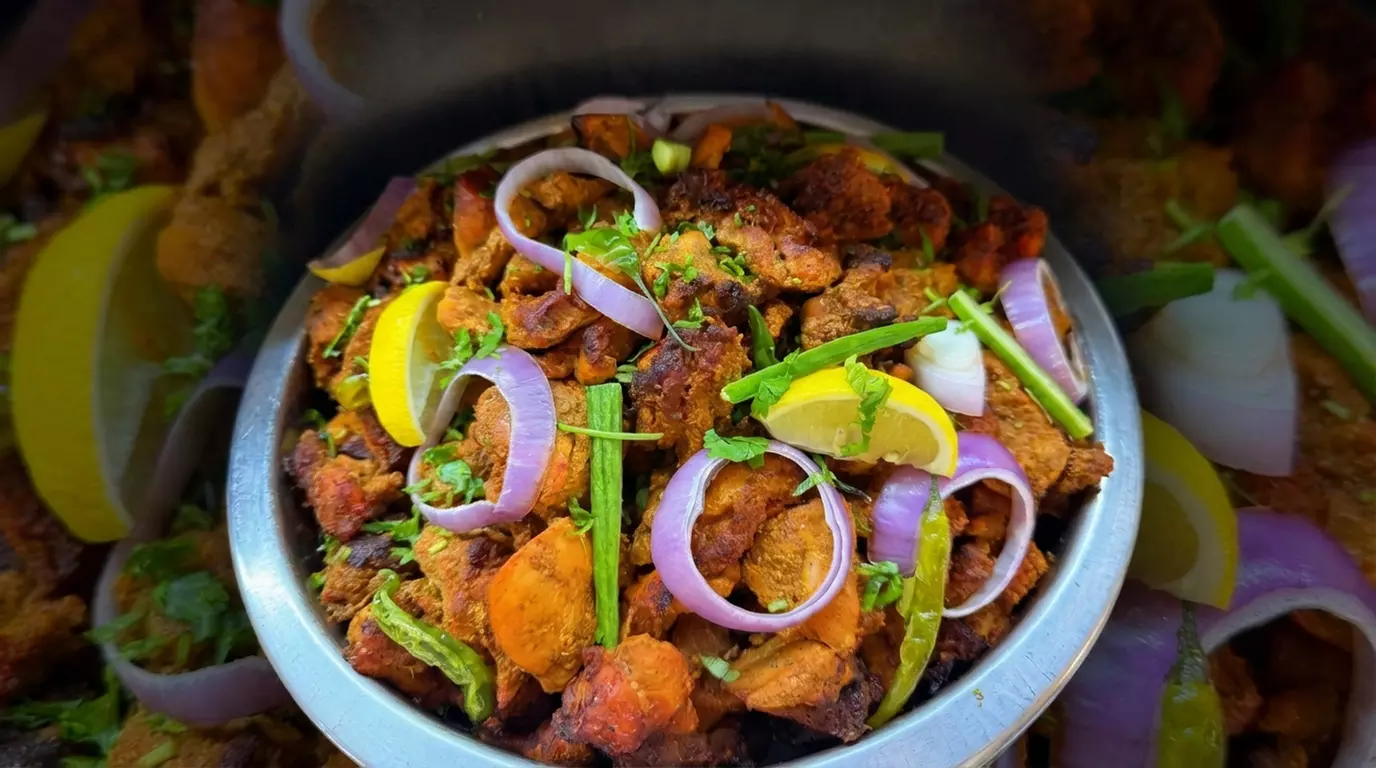 4* Iftar buffet with Bottomless Ramadan Drinks For a Child or 4 Adults