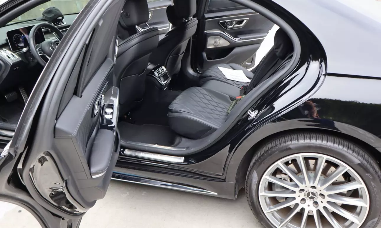 Travel in Style with Chauffeur Everywhere's One Way or Round Airport Trip for Three or Five (Up to 48% Off) - Primary Image