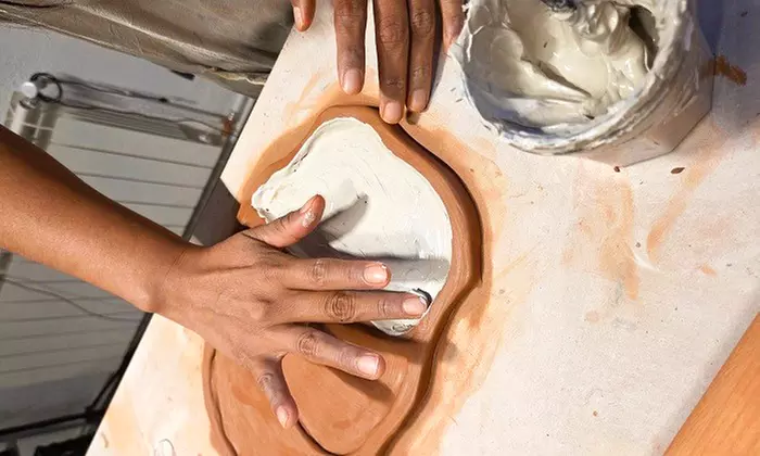 Taller de cerámica para 1 o 2 personas de 3 horas con picoteo