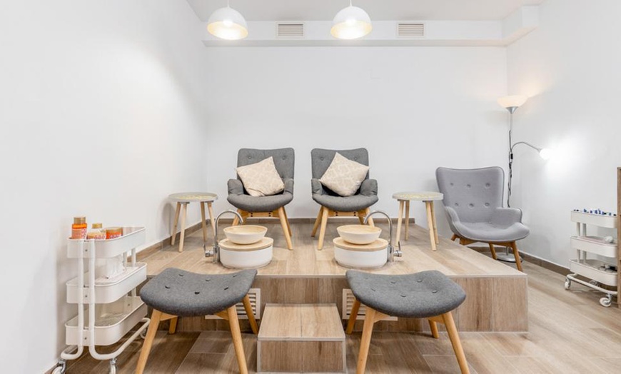 Image 4: Lifting y tinte de pestañas con opción a tratamientos para cejas