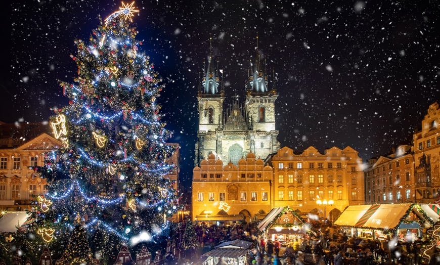 Image 4: ✈ Prague & Budapest: 4/6 Nights with Hotels, Train Transfers & Flights