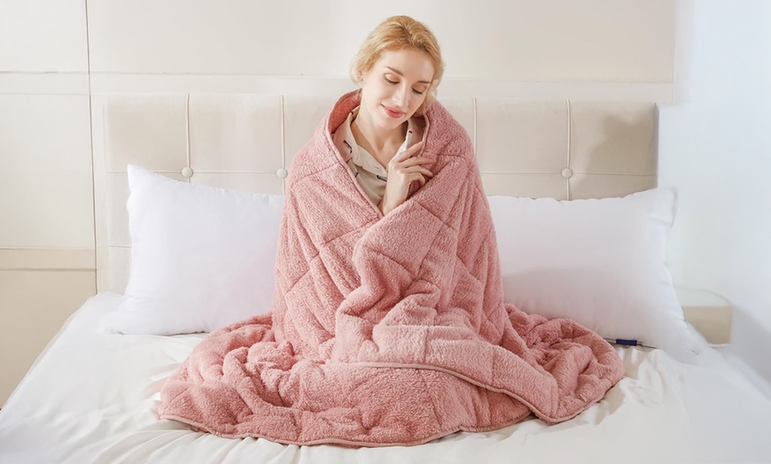 Image 14: Fleece Weighted Blanket for Adults in Various Colours and Sizes