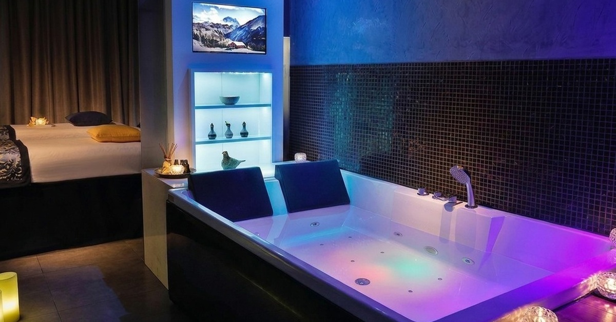 45-min Spa Treatment, Facilities & Pool Access With F&b Credit 45-min Spa Treatment, Facilities & Pool Access With F&b Credit