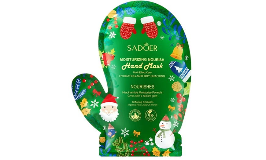 Image 4: 10 Packs of Christmas Niacinamide Foot and Hand Mask