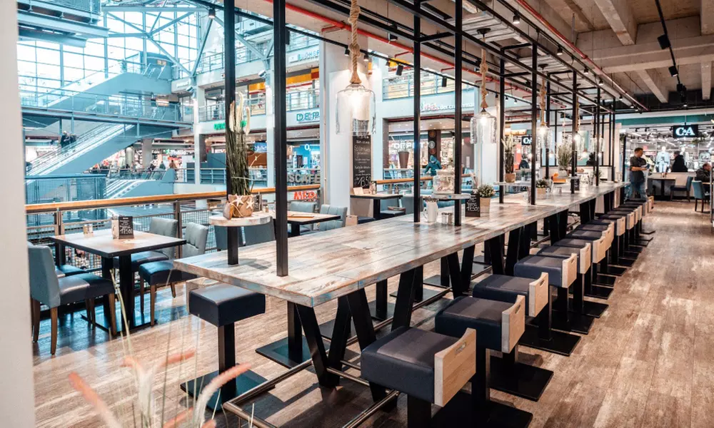 Frühstücksteller mit Bagel & Kaffeespezialität für 1 - 4 Personen